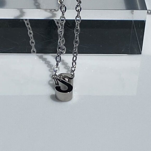Silver Letter Initial Necklace Stainless Steel Tiny Cable Chain - Picture 4 of 9